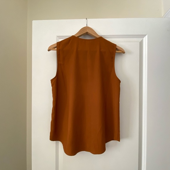 J Crew Ruffle Front Top - Picture 2 of 2